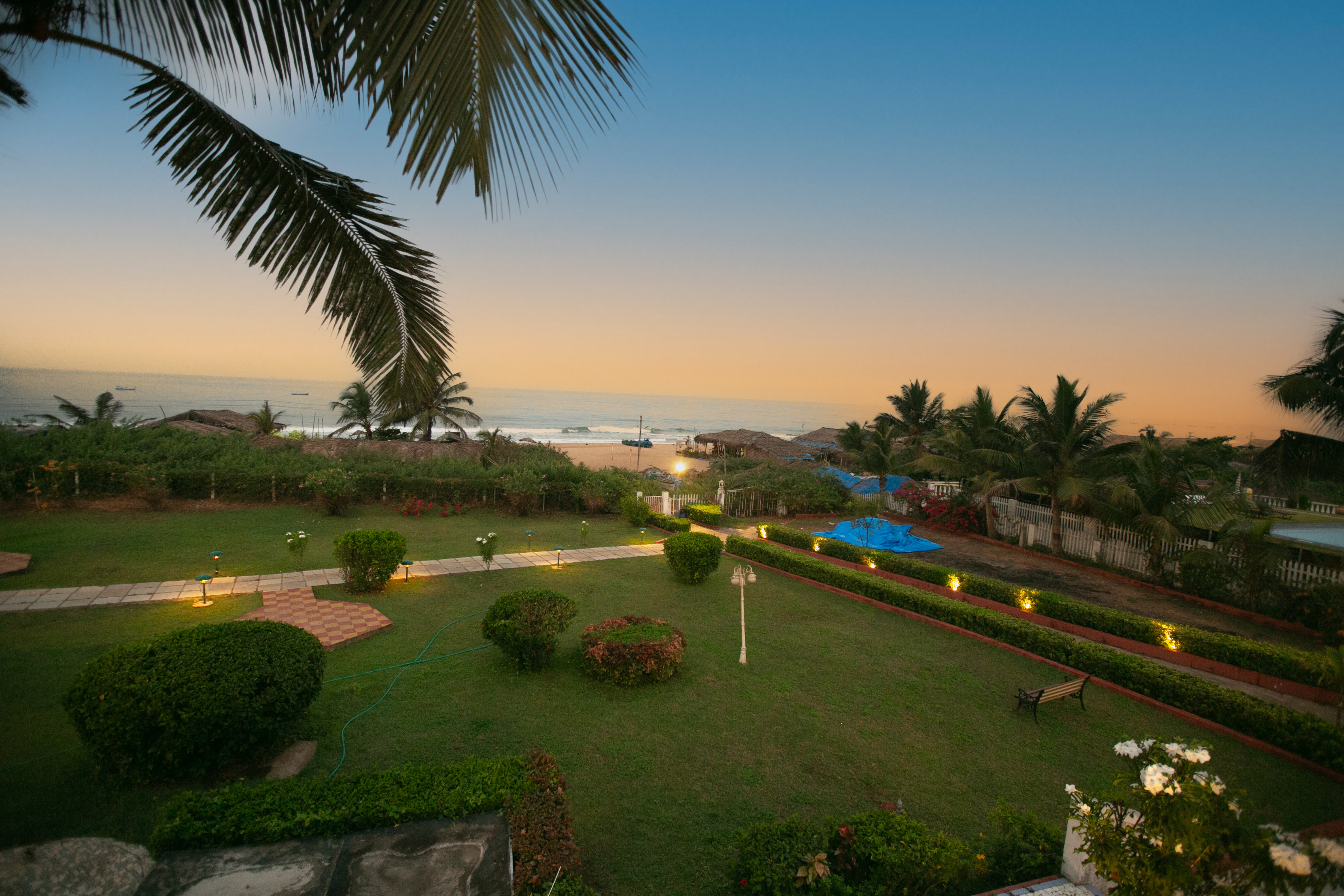 A Unwind and Relax-The Ultimate Guide to a Serene Beachfront Stay at Qees Empire Beach Resort